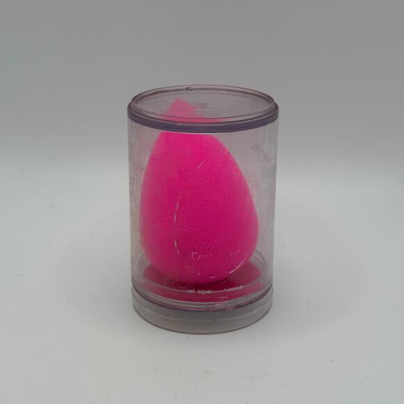 Beautyblender the Original Makeup Sponge Super Soft Foam Made in USA - Picture 4 of 4